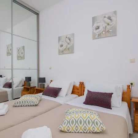 Happiness Apartment